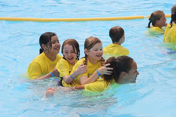 ONCOLOGY-CAMP-swimming